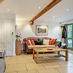 2 Bed In Kendal Oc-95480 * Skelsmergh