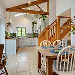 2 Bed In Kendal Oc-95480 別荘