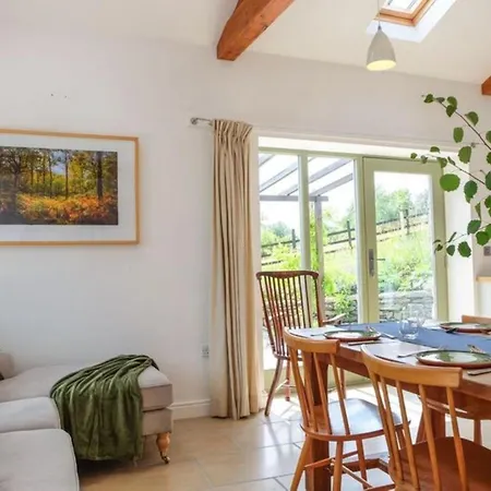 2 Bed In Kendal 95480 Holiday home *