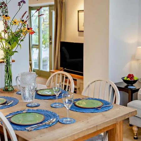 2 Bed In Kendal Oc-95480 Holiday home *